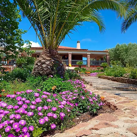 Villa Barranch With Sea View Swimming Pool For 6 People